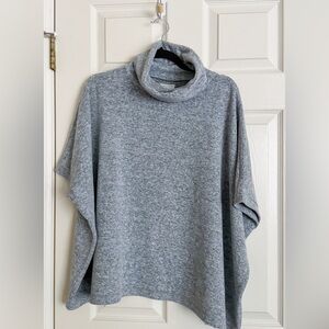 Caslon Nordstrom super soft Poncho Sweater Turtleneck Heather Grey XS/S firs M/L